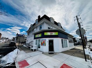 1 W Broad St, Nanticoke, PA 18634