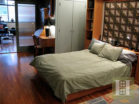 Rented by Halstead Real Estate | media 32