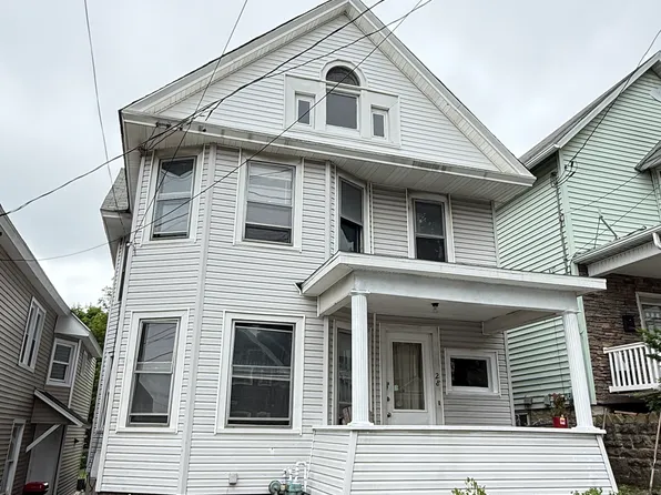 28 Maple Ave, Carbondale, PA 18407