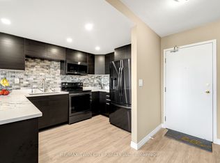 18 Holborn Ct #602, Kitchener, ON N2A 4A1