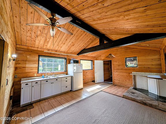 4th image of 71340 Greenfield Rd