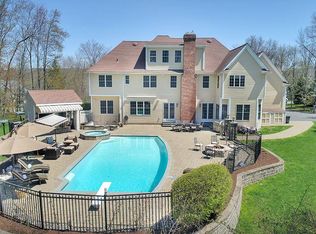 8 Belden Hill Rd, Brookfield, CT 06804