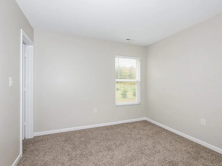 10013 Green Hedge Ave — Photo 13