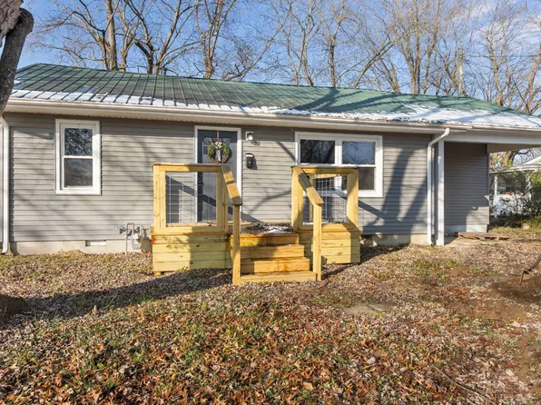 731 W 3rd St, Beaver Dam, KY 42320