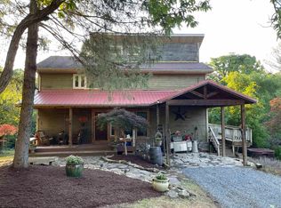 24 Elizabeth Valley Rd, Morgantown, WV 26508