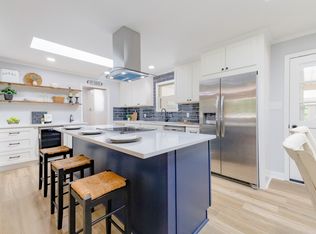 1114 Bethera Rd, Bonneau, SC 29431