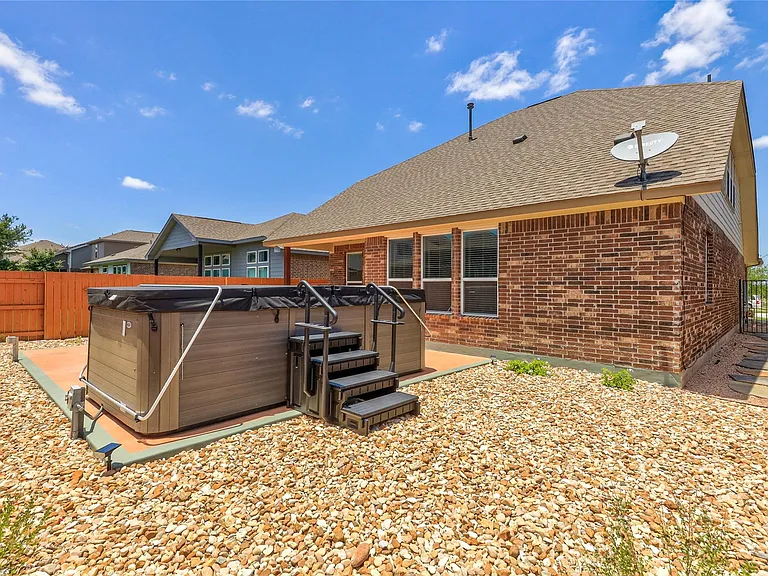 205 Penna Ln — Photo 31