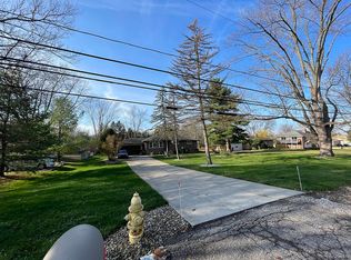 8389 Akins Rd, North Royalton, OH 44133