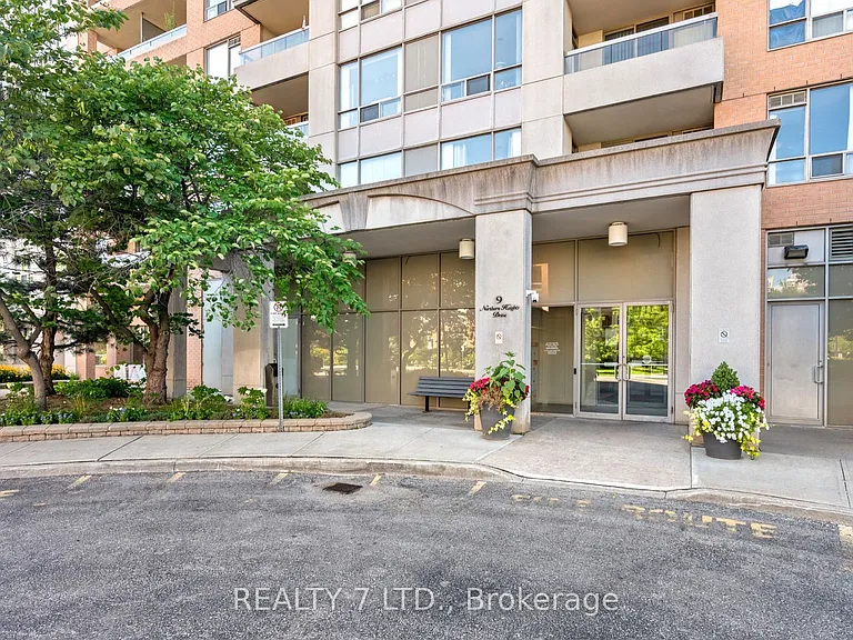 9 Northern Heights Dr #216 — Photo 5
