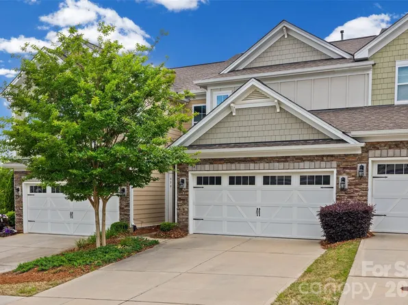 979 Pennington Dr, Lancaster, SC 29720