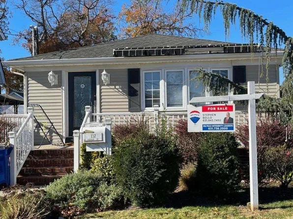 137 Charles Street, Lynbrook, NY 11563