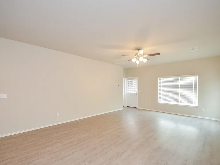 25513 Blossom Ct — Photo 14