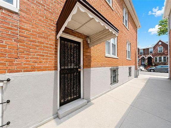 5th image of 2118 E 27th St
