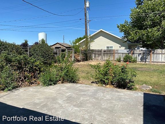 4th image of 1402 Arnold Dr