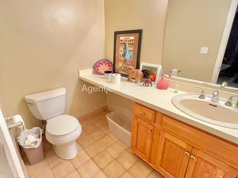 147 Kelton St #715A — Photo 6