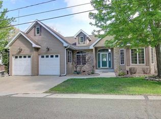 N2844 Summerville Park Rd, Lodi, WI 53555