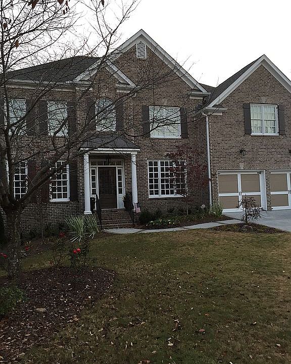 1st image of 427 Oak Valley Cir SE