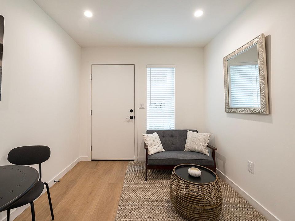 1st image of 613 N Occidental Blvd APT A