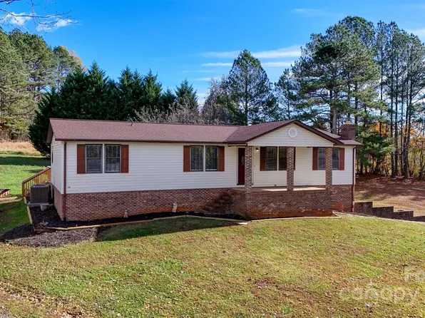 240 Shepherd Ct, Taylorsville, NC 28681