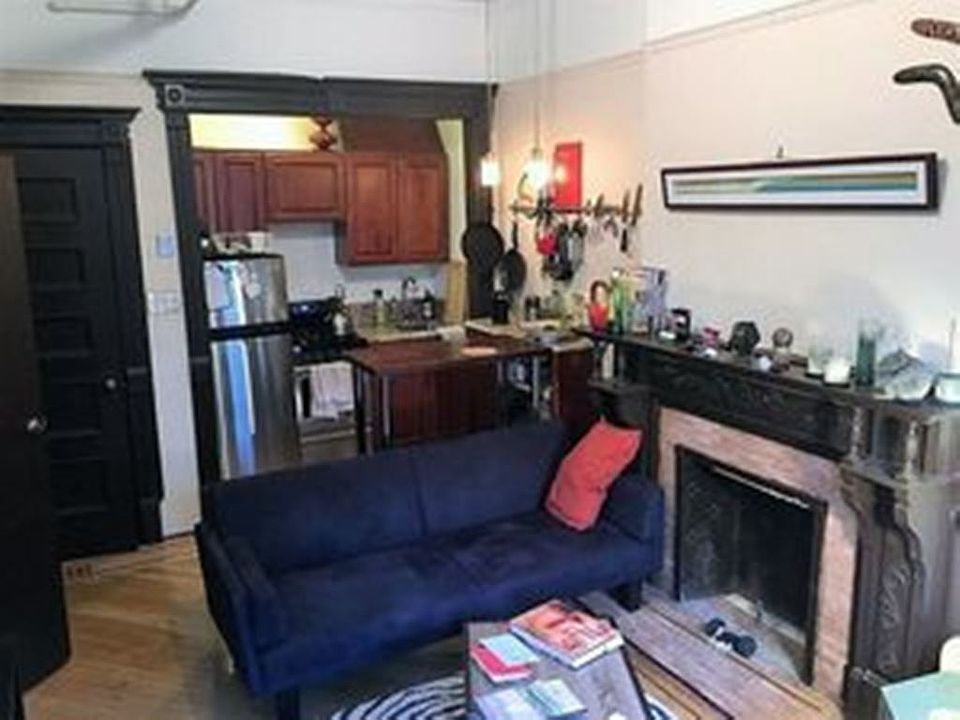 1st image of 388 Park Pl #2F
