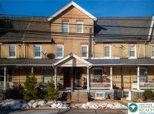 619 Juniper St, Quakertown, PA 18951