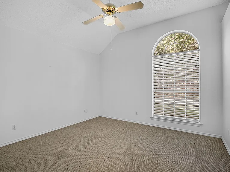 3040 Flamingo Cir — Photo 9