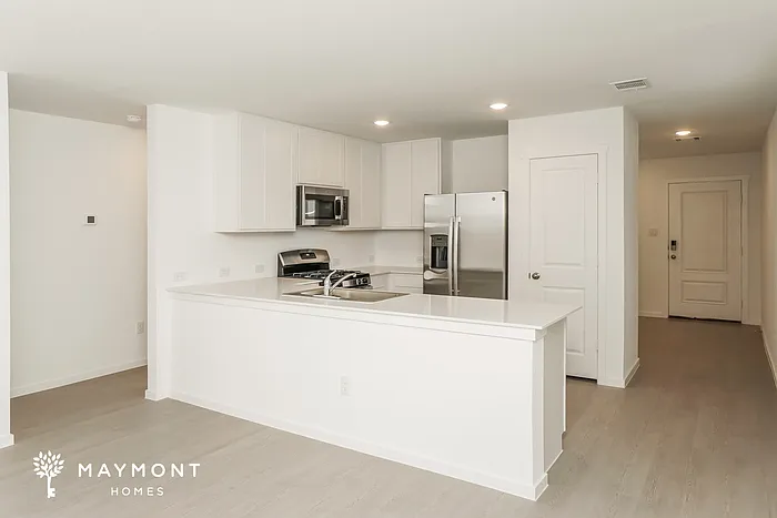 2416 Shady Grv — Photo 8