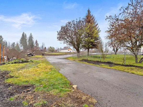 1025 E Lakeshore Dr, Medical Lake, WA 99022