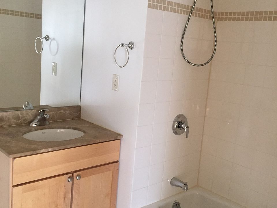 543 Main St APT 205, New Rochelle, NY 10801 | Zillow