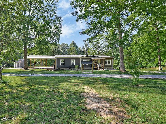 5th image of 293 Christian Rd