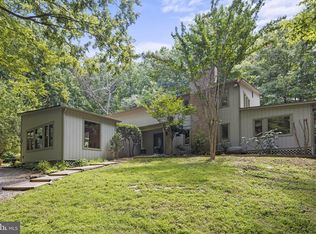 11730 Winterway Ln, Fairfax Station, VA 22039