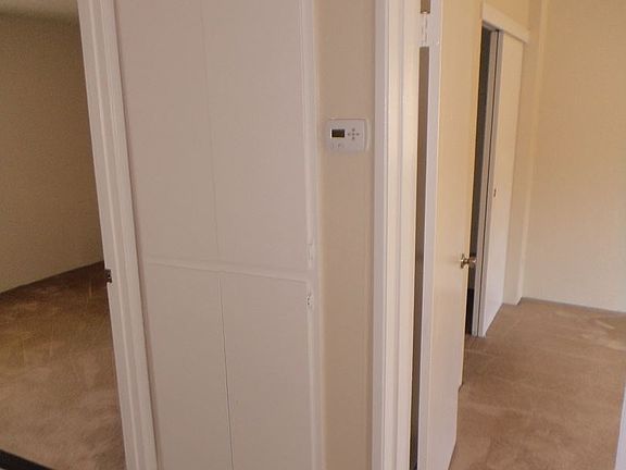4th image of 2805 H St APT 01