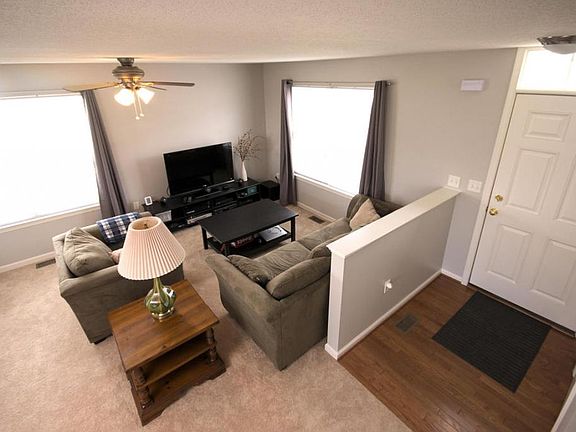 5th image of 182 Bradford St