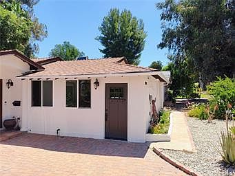 1st image of 22147 Avenue Morelos