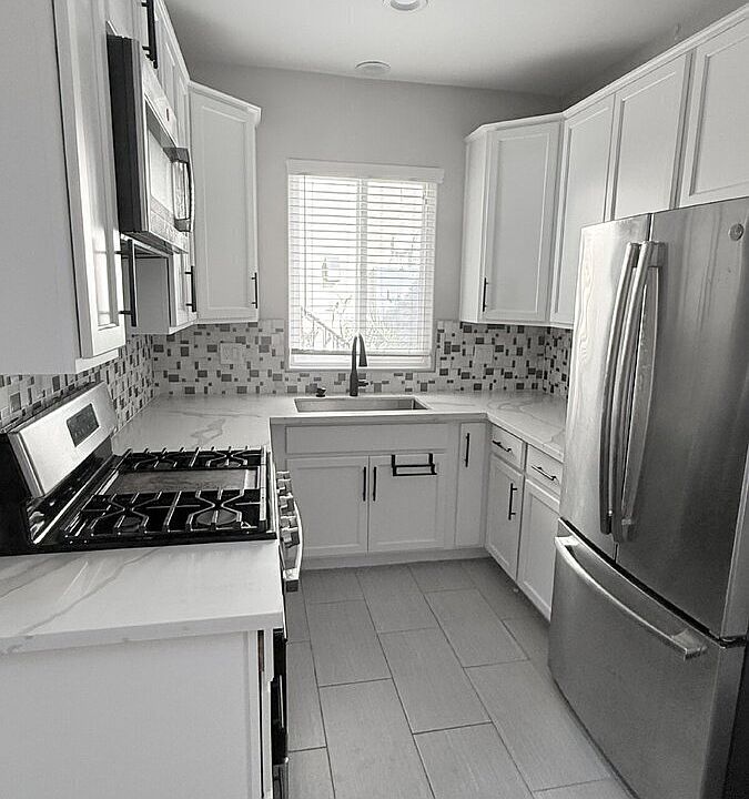 1st image of 5020 Narragansett Ave