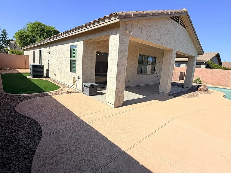 40750 W Colby Dr — Photo 20