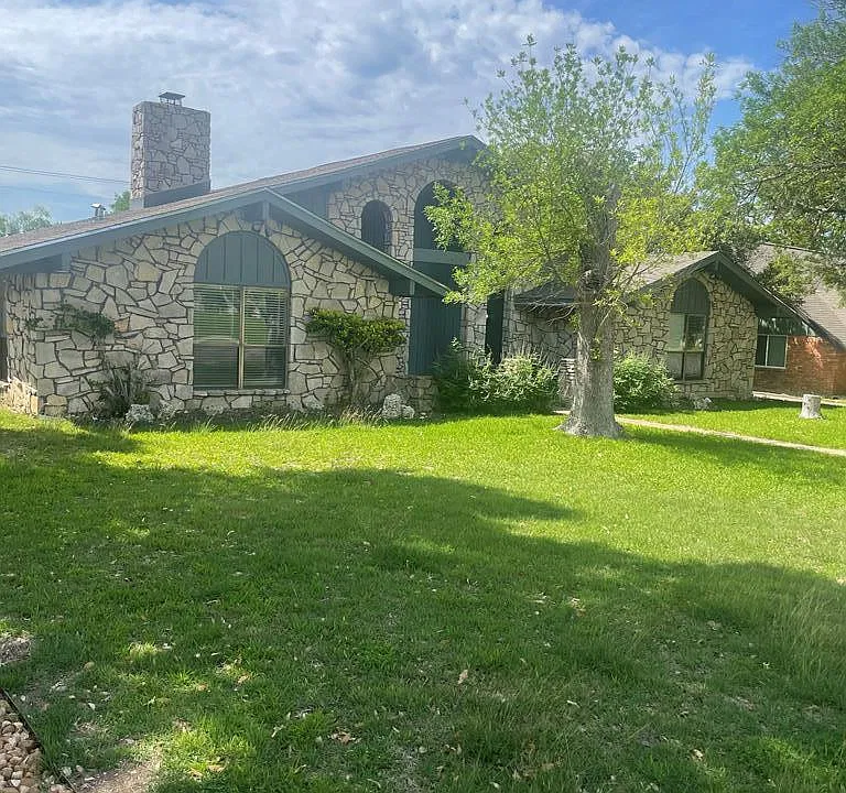 203 Coronado Dr