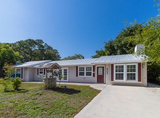 905 E Easy St, Fort Pierce, FL 34982