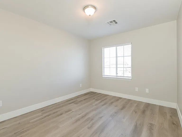 697 Fragrant Sage Ct — Photo 11