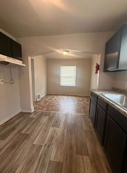 3 bed, 1500 sqft, $1,200 — Photo 4