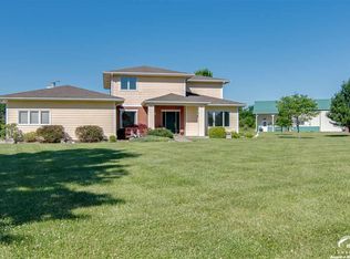 1179 E 1067th Rd, Lawrence, KS 66047