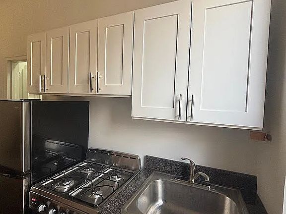 5th image of 500 W End Ave APT 12L
