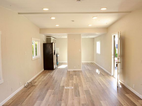 2nd image of 49 Galaxy Ln #49