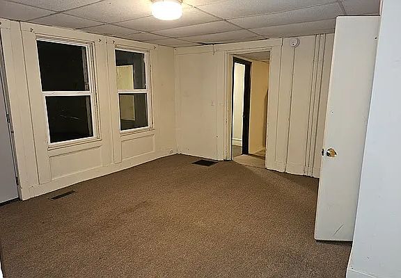 4th image of 38 Middle St