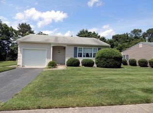 90 Northumberland Dr, Toms River, NJ