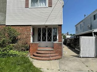 6327 137th St, Flushing, NY 11367
