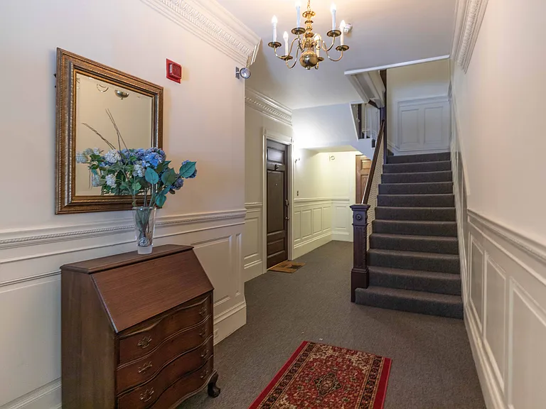 31 Bay State Rd #4 — Photo 37