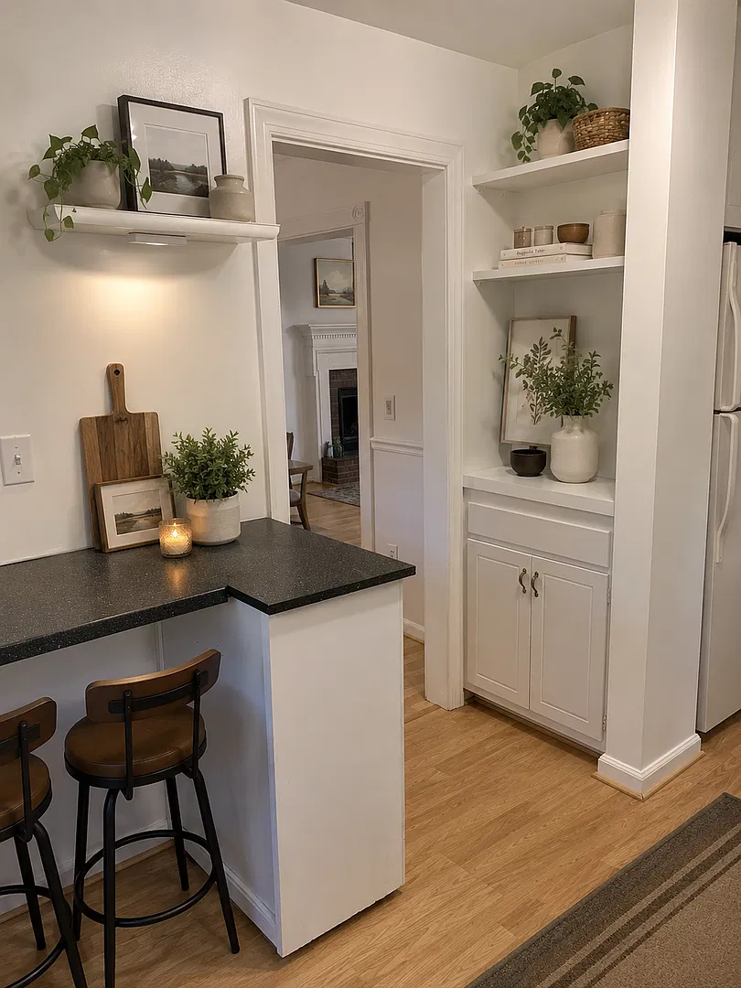 114 Southampton Ct — Photo 3