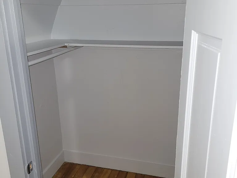 473 Main St — Photo 13