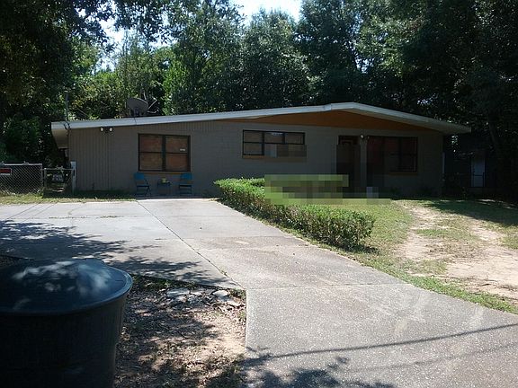 2nd image of 915 Artesian Ave
